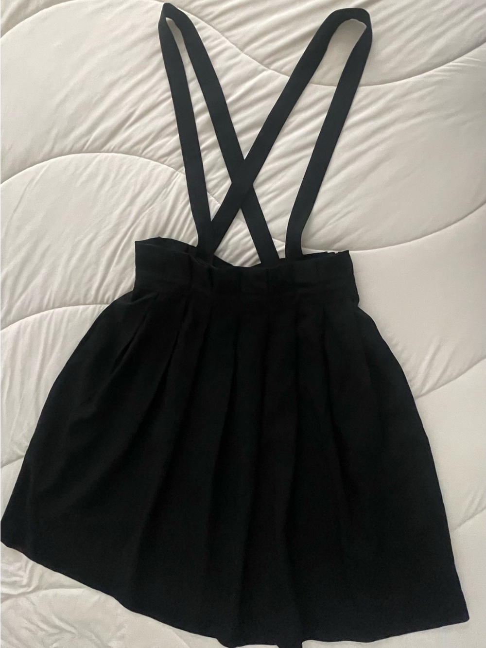 Club Monaco Black Pleated Paper Bag Suspender Mini Skirt With Pockets